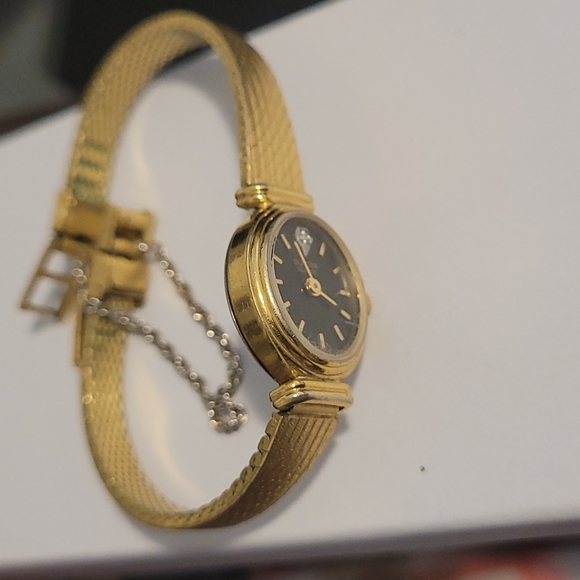 Bulova gold plated watch - Picture 2 of 3